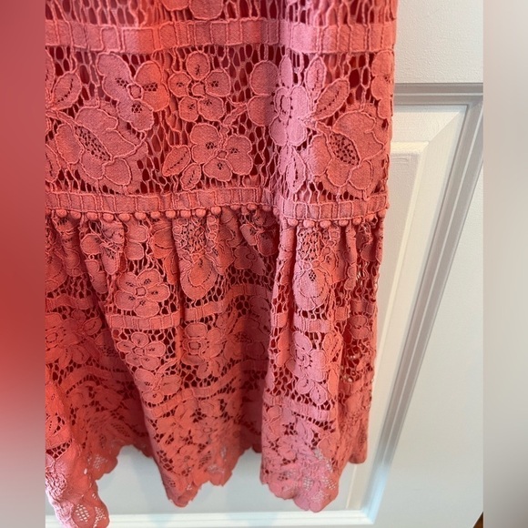 Saylor Louisa Midi Dress - Picture 7 of 16